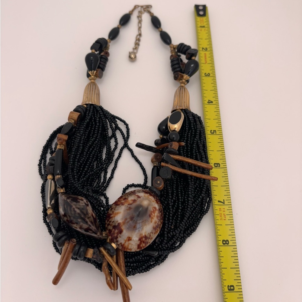Stunning MONIES Style Statement Beaded Shell Necklace - Picture 12 of 13